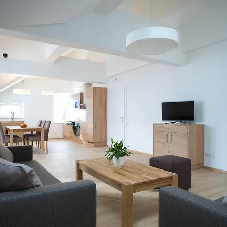 Lake View Suites Villa Julia By We Rent Zell am See Room photo