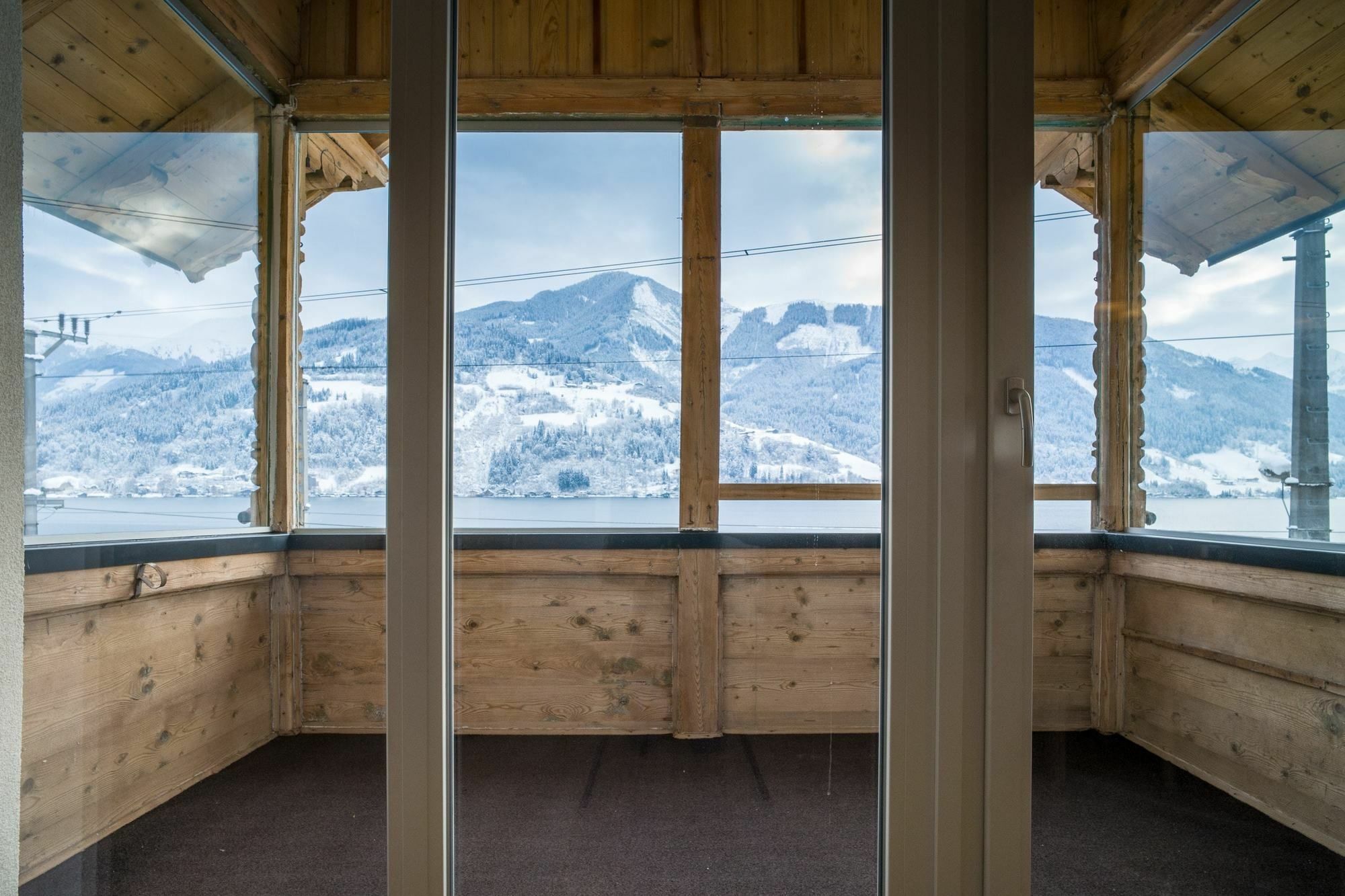 View Julia By We Rent Zell am See